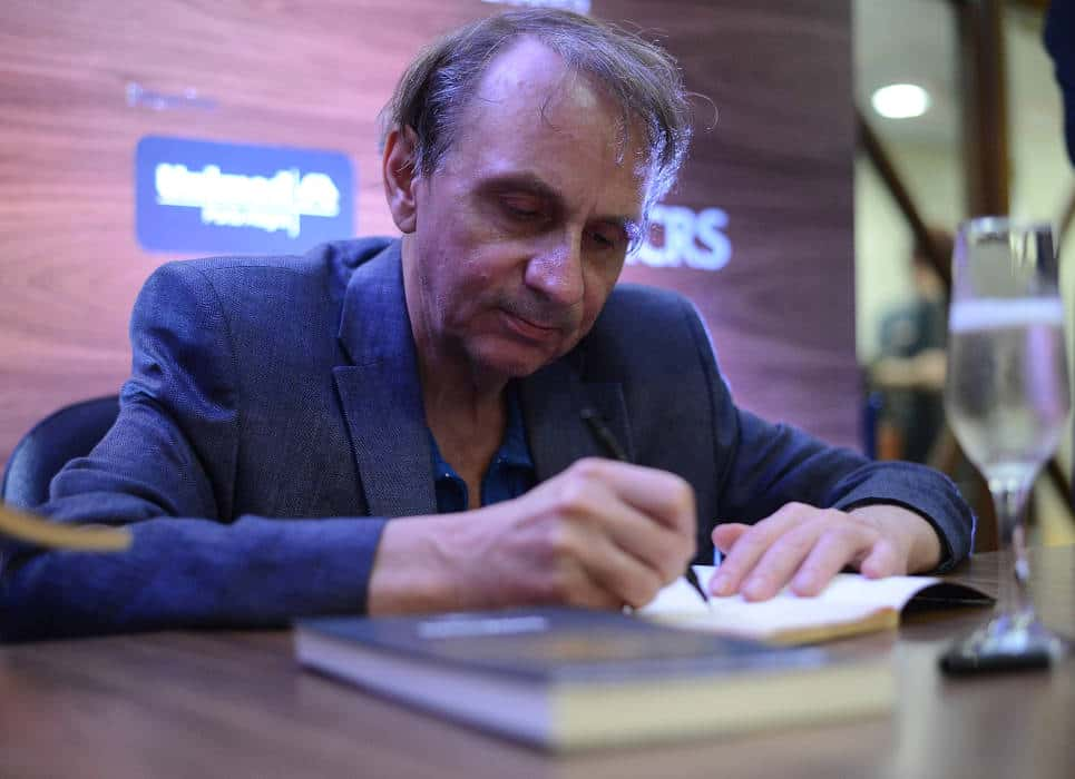 Houellebecq : « Il y aura des attentats dans des mosquées » Mizane.info