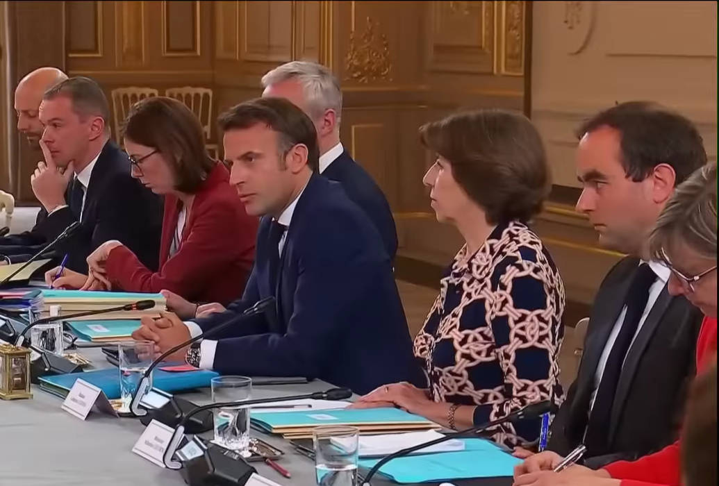 Macron : 19 millionnaires dans le gouvernement d'Elizabeth Borne Mizane.info