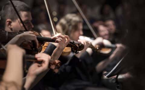 Le chef d'orchestre musulman prosélyte : histoire d'une fake news islamophobe Mizane.info