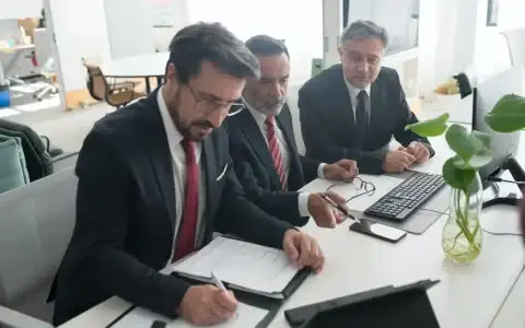 Azzedine Gaci : « Nous demandons aux banques de faire preuve de transparence » Mizane.info