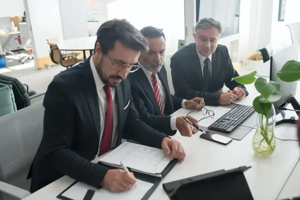 Azzedine Gaci : « Nous demandons aux banques de faire preuve de transparence » Mizane.info