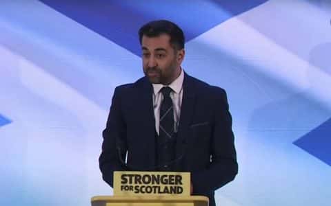 Humza Yousaf devient Premier ministre de l’Écosse Mizane.info