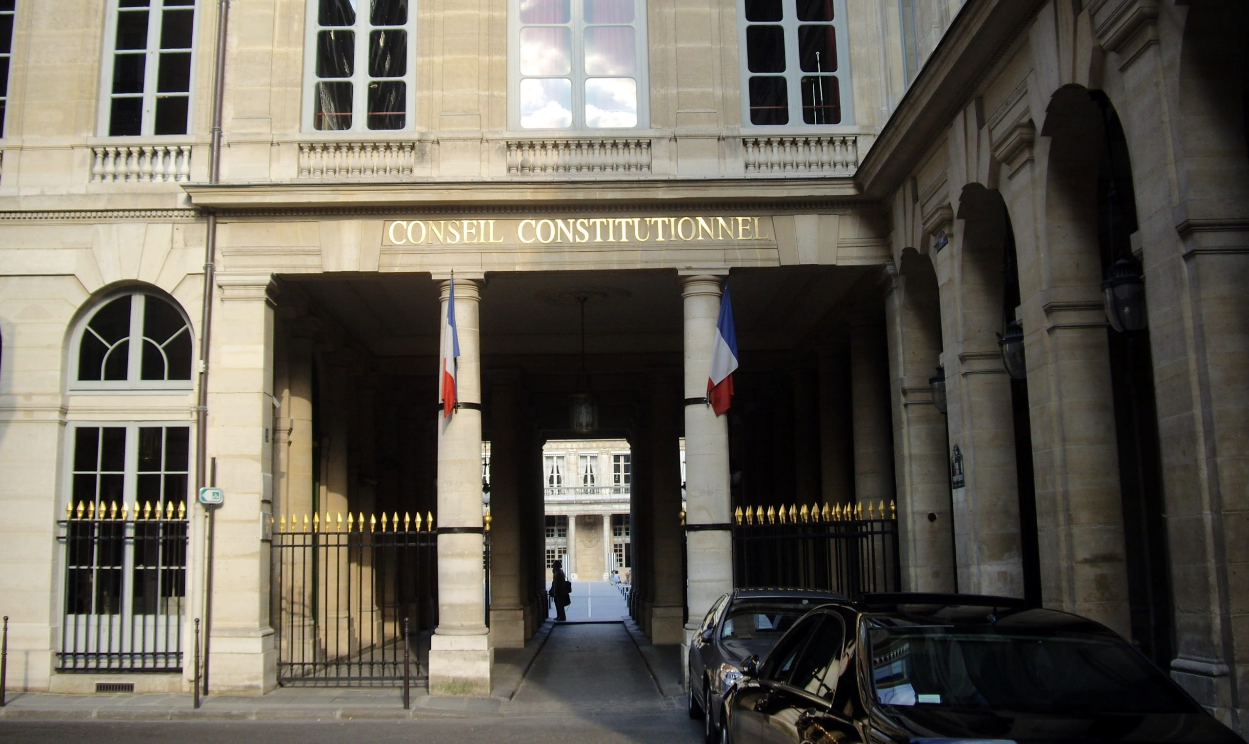 Entrée du Conseil constitutionnel au Palais Royal - Mizane Info