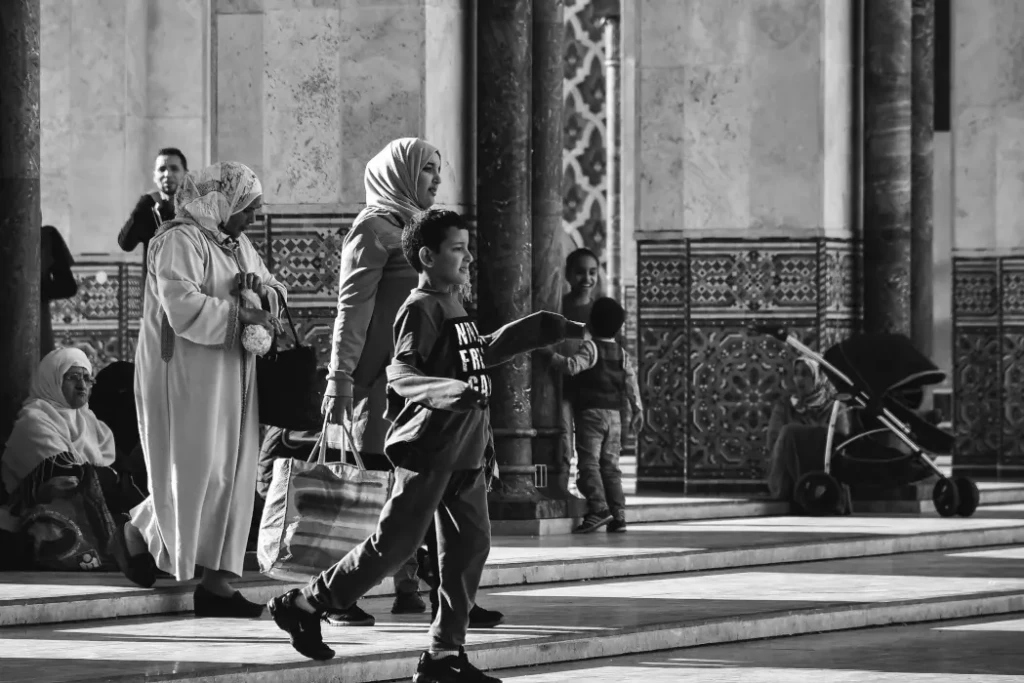 pexels-zhanqun-cai-1507025-3972584