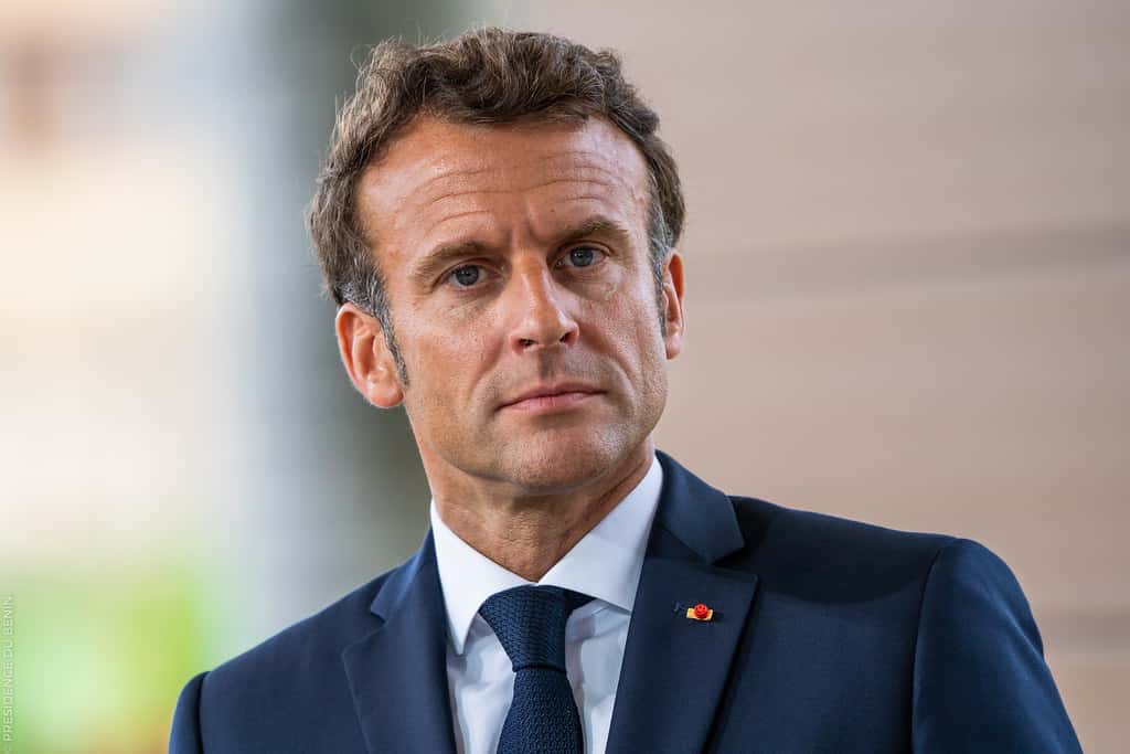 Emmanuel Macron ouvre la porte à des référendums pour 2025